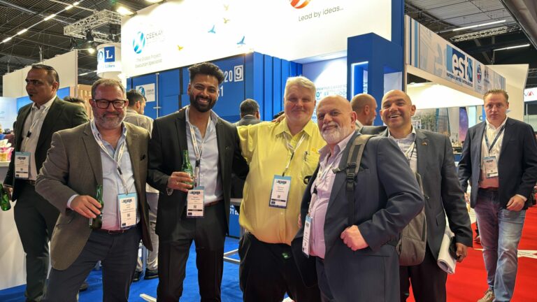 a56e415b-b1aa-4c43-9824-e2c6531079d0